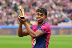 今天是北京时间2025年12月07日星期日,欢迎收看早报！