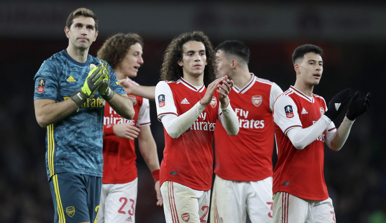 全国第十二届残疾人运动会：辽宁选手刘爽赛艇赛场连夺两金