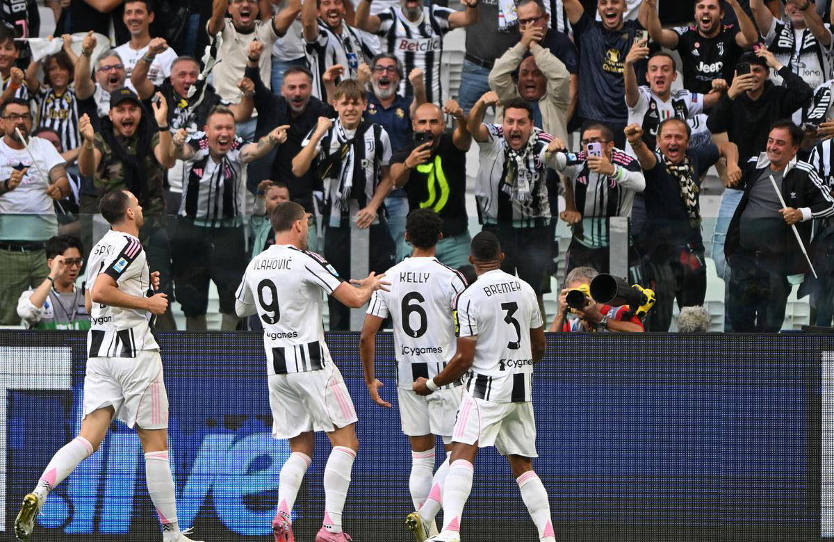 西媒：塞尔维亚前球员米洛耶维奇因涉嫌贩毒、非法贩枪等罪名被捕